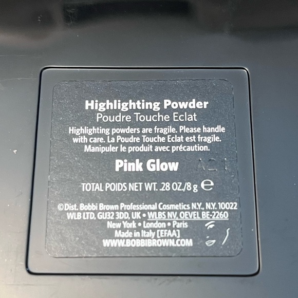 Bobbi Brown Highlighting Powder - Picture 2 of 2